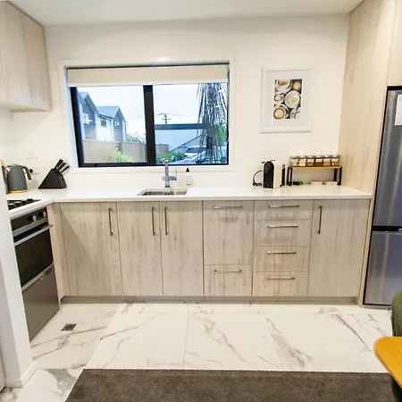 St Albans 2 Bed Townhouse With Carpark Apartment Christchurch Exterior photo